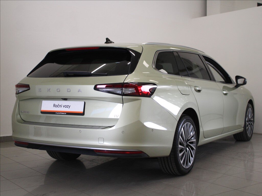 Škoda Superb Kombi 1,5 l 150 kw
