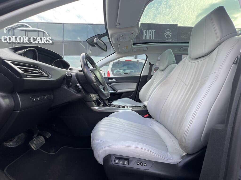 Peugeot 308 Kombi 1,2 l 96 kw