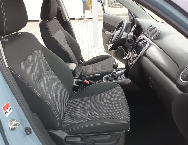 Suzuki Vitara SUV 1,4 l 103 kw