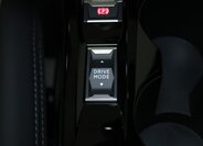 Peugeot 2008 SUV / Terénní 1,2 l 107 kw
