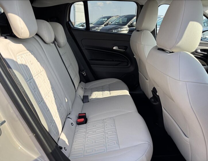 Fiat 600 SUV / Terénní 1,2 l 100 kw