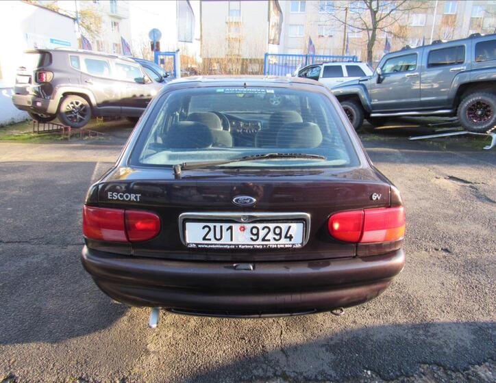 Ford Escort 5
