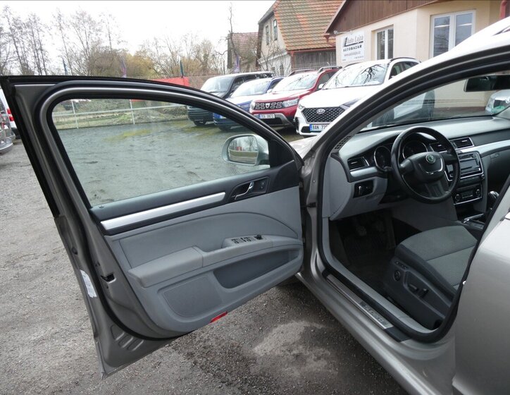 Škoda Superb Kombi 1,4 l 92 kw
