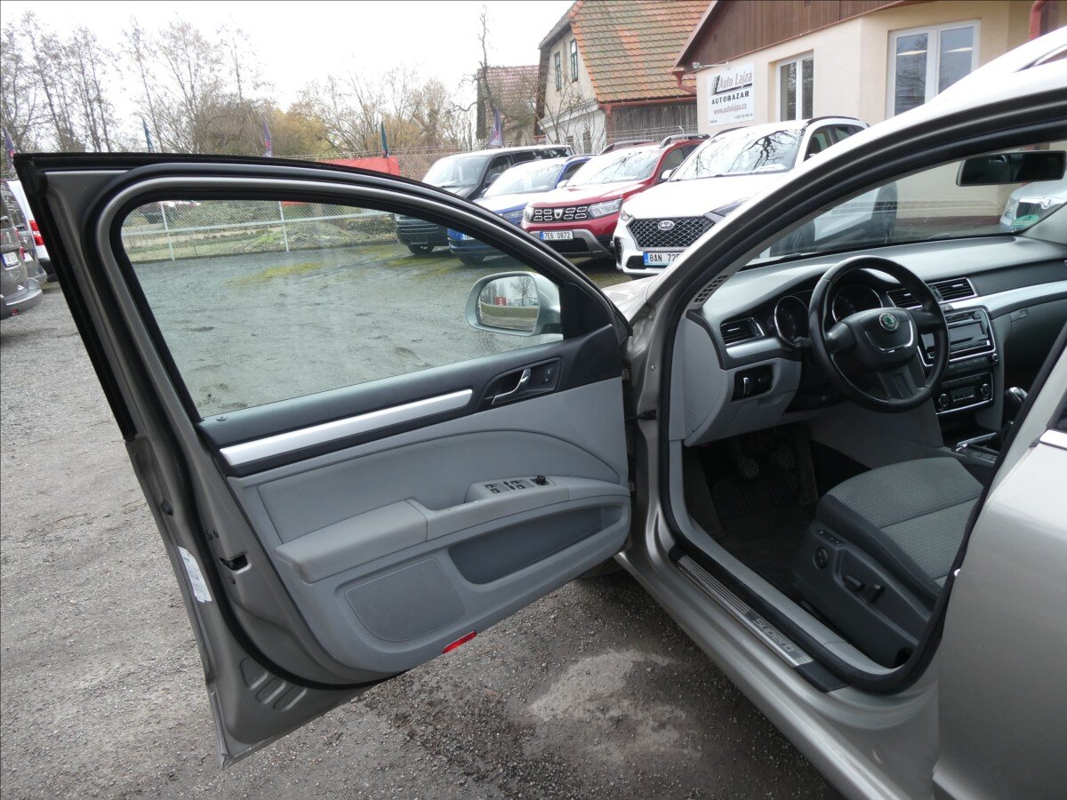 Škoda Superb Kombi 1,4 l 92 kw