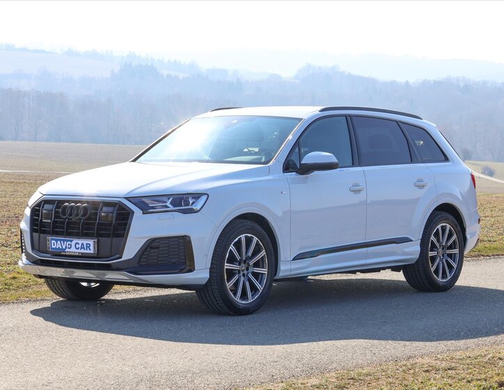 Audi Q7 SUV / Terénní 3,0 l 210 kw