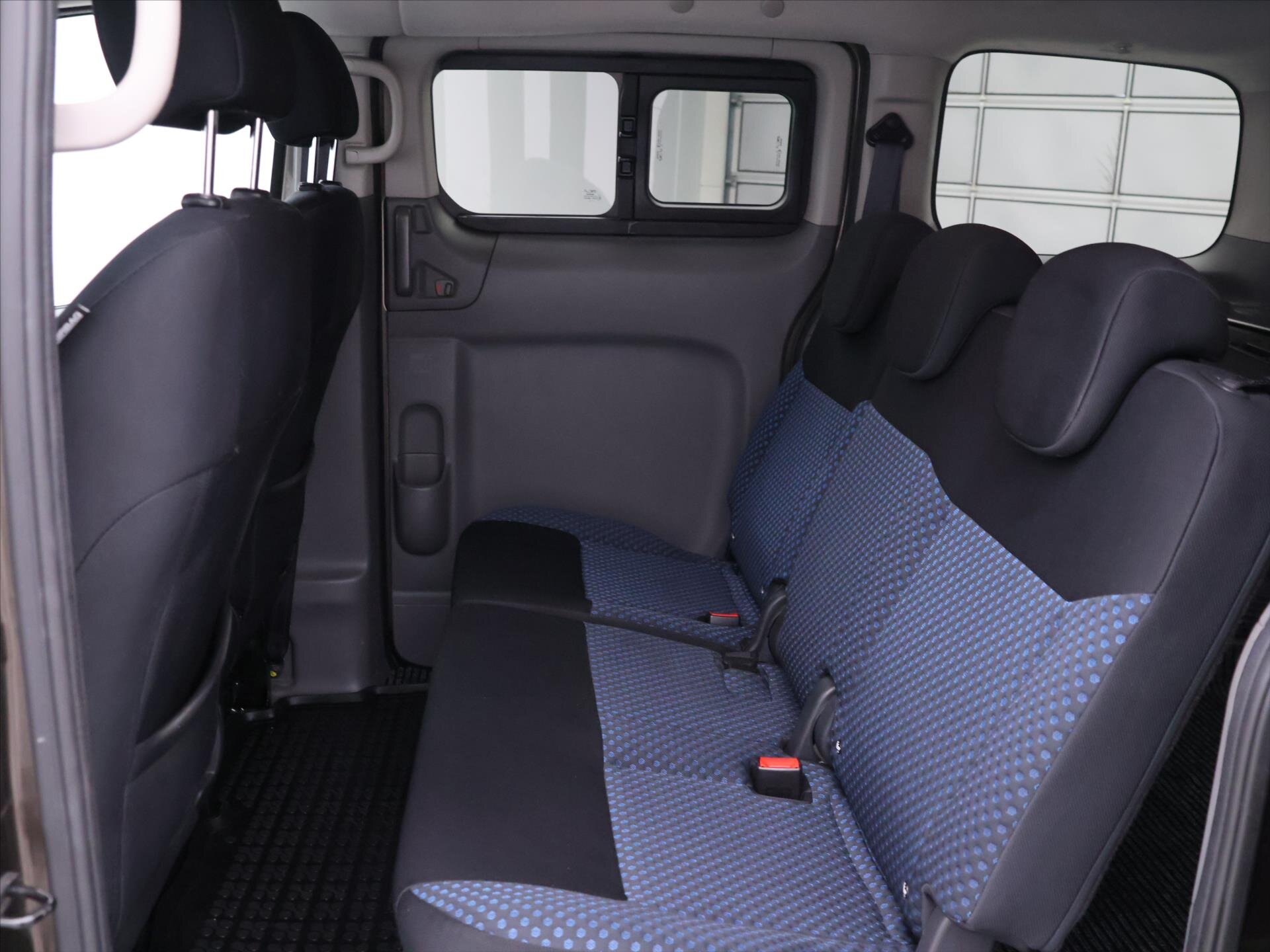 Nissan NV200 VAN / Minibus 1,5 l 81 kw