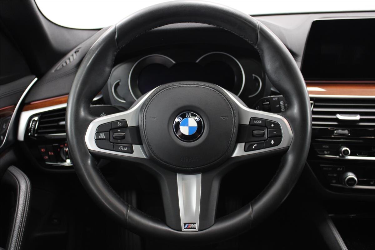 BMW Řada 5 Kombi 2,0 l 140 kw