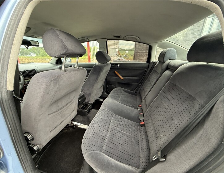 Volkswagen Passat 12