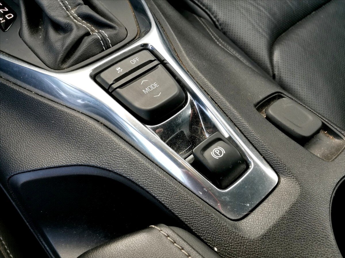 Chevrolet Camaro Kupé 6,2 l 333 kw