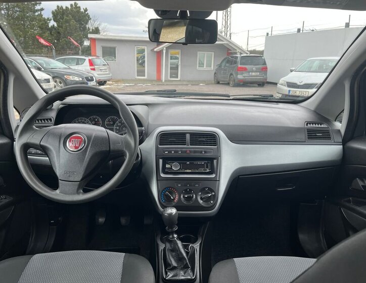 Fiat Punto Hatchback 1,2 l 51 kw