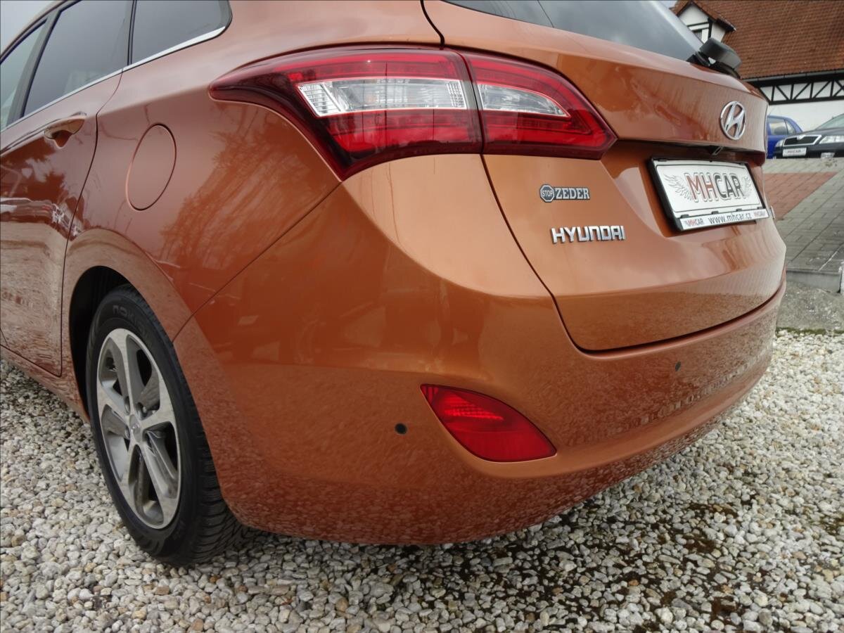 Hyundai i30 Kombi 1,6 l 99 kw