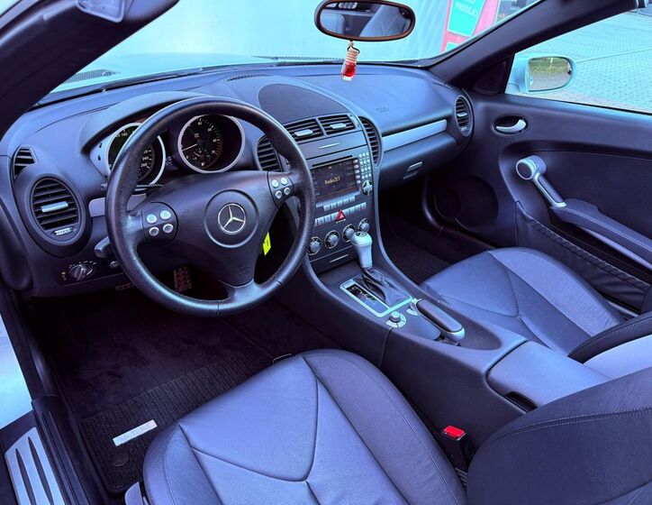 Mercedes-Benz SLK 18