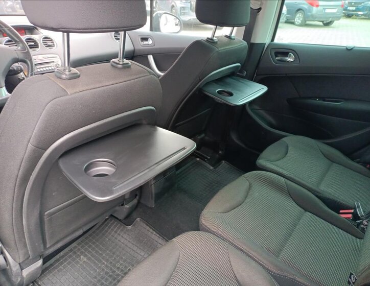 Peugeot 308 Kombi 1,6 l 686 kw