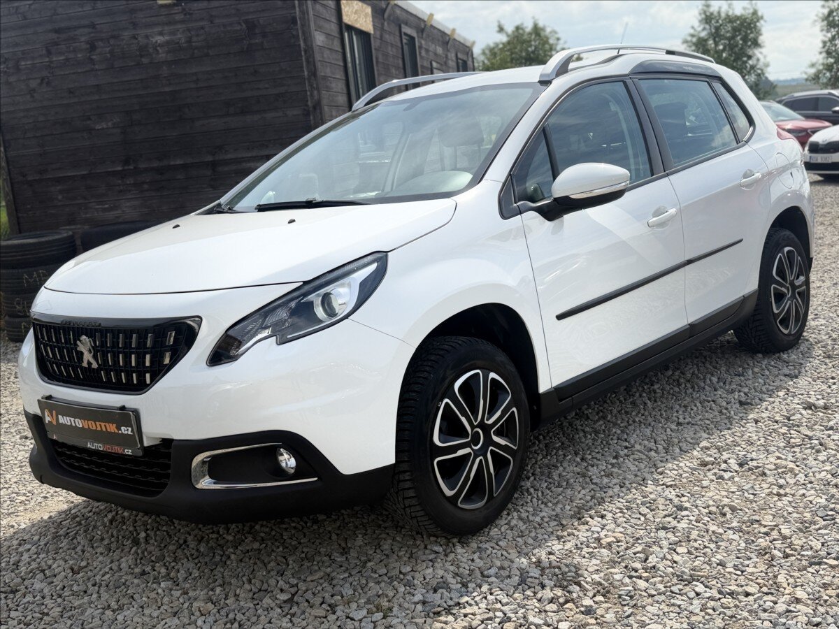 Peugeot 2008 SUV / Terénní 1,2 l 61 kw