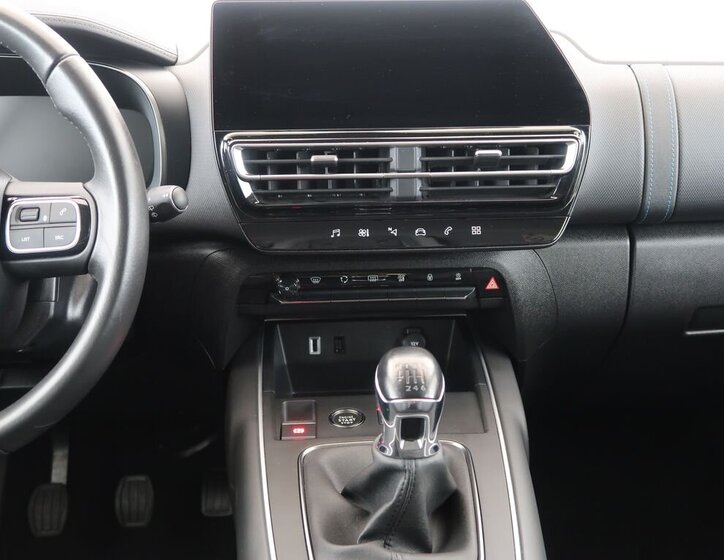 Citroën C5 Aircross SUV / Terénní 1,2 l 96 kw