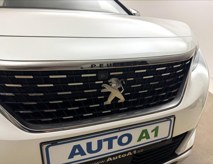 Peugeot 5008 SUV / Terénní 2,0 l 133 kw