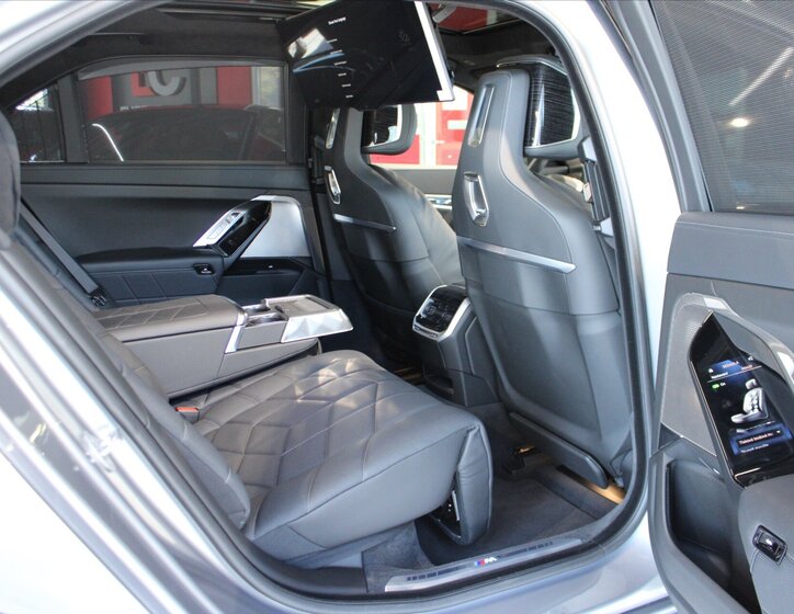 BMW Řada 7 Ostatní 3,0 l 210 kw