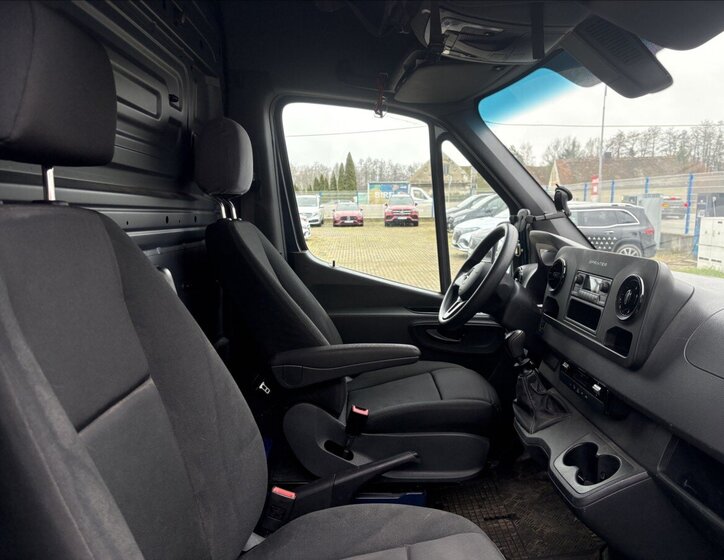 Mercedes-Benz Sprinter Skříň 2,0 l 110 kw