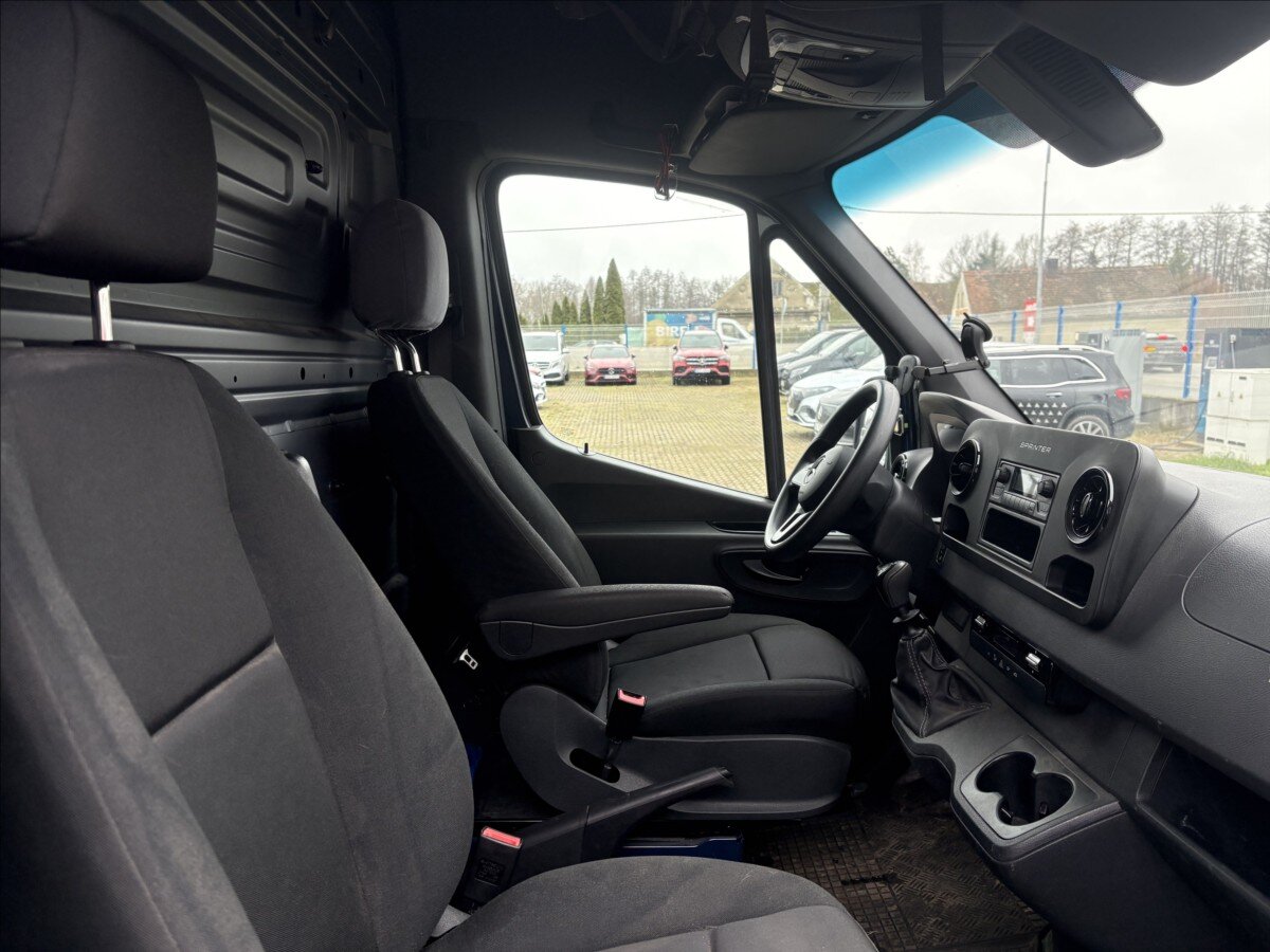 Mercedes-Benz Sprinter Skříň 2,0 l 110 kw