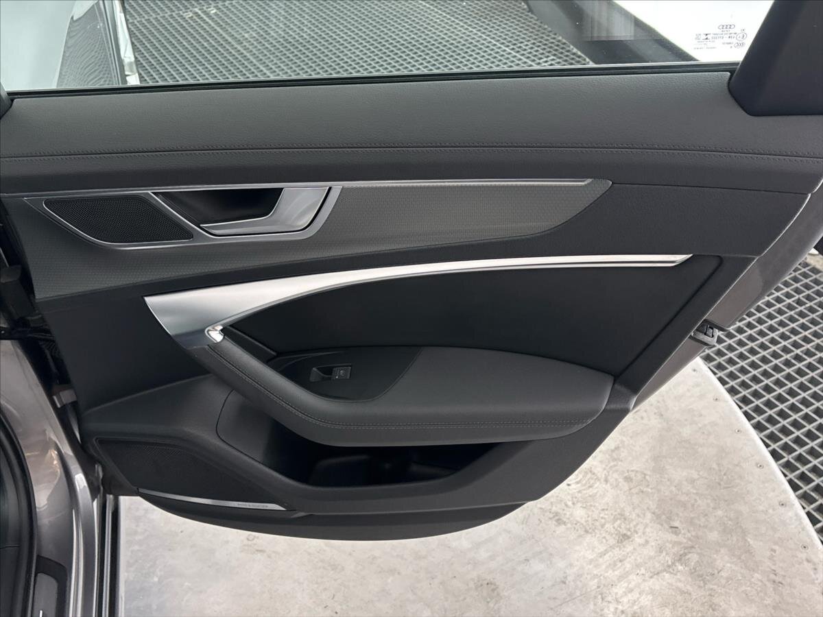 Audi A6 Allroad Kombi 3,0 l 253 kw