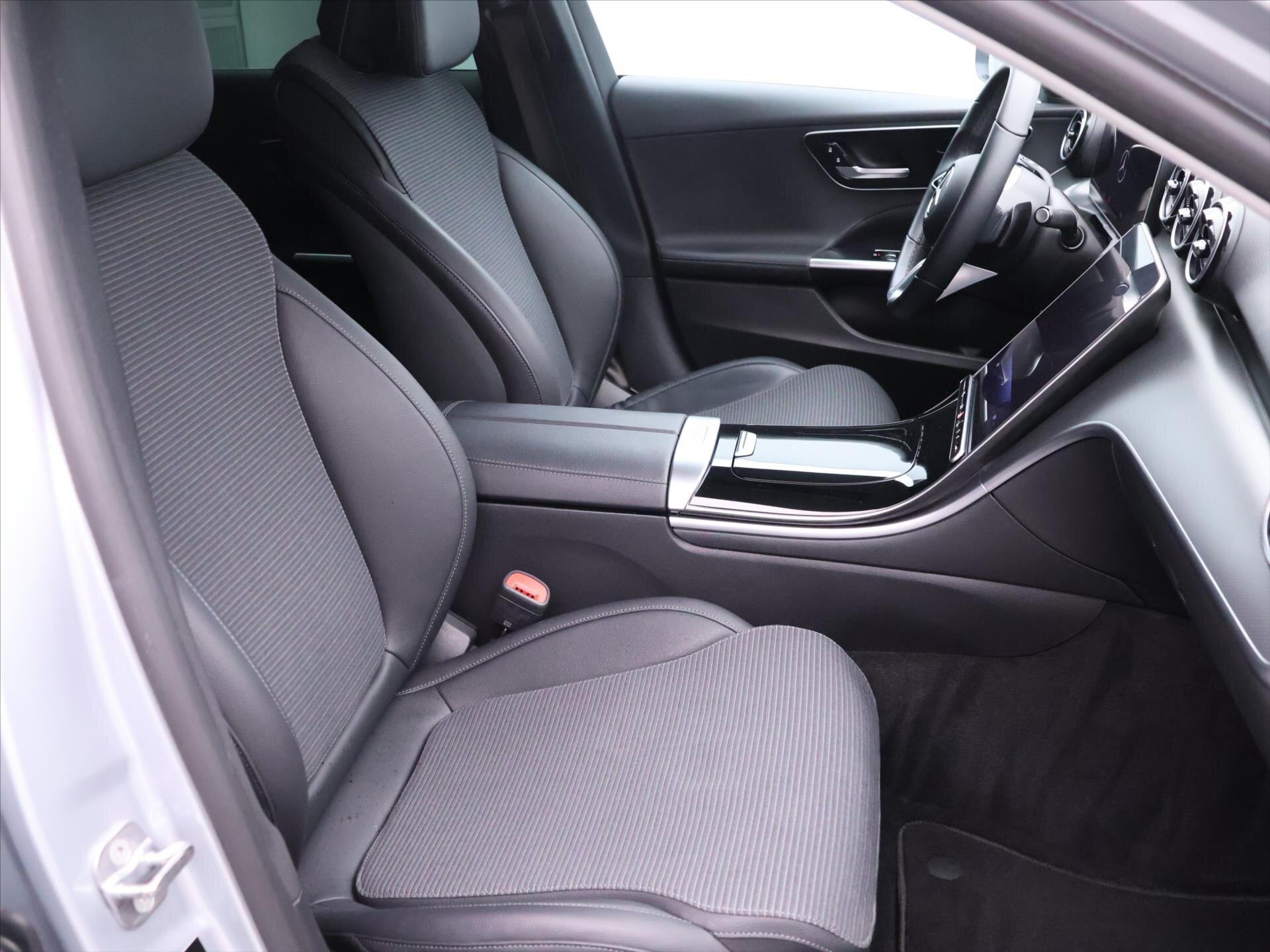 Mercedes-Benz Třídy C Sedan 1,5 l 150 kw