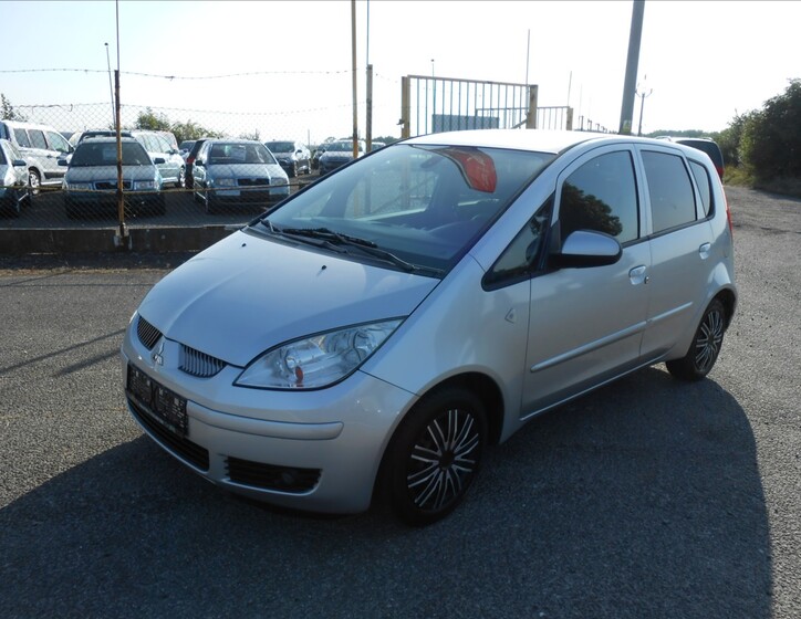 Mitsubishi Colt 1