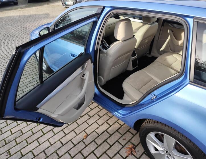 Škoda Octavia 25