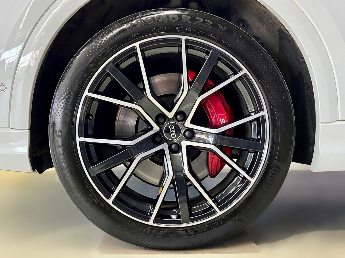 Audi SQ8 SUV 4,0 l 373 kw