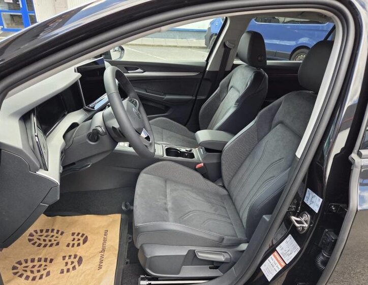 Volkswagen Golf Kombi 2,0 l 110 kw