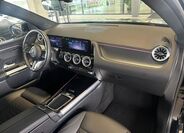 Mercedes-Benz EQA 11