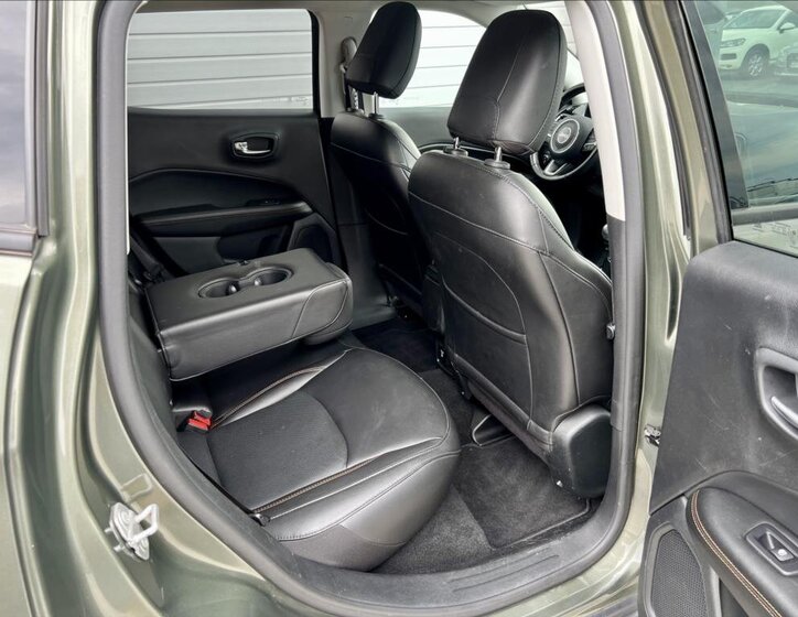 Jeep Compass SUV / Terénní 1,4 l 103 kw