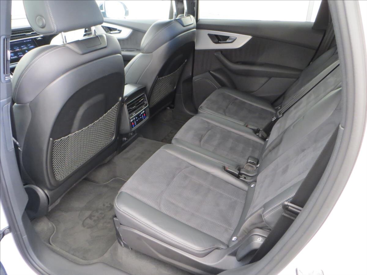 Audi Q7 SUV / Terénní 3,0 l 210 kw
