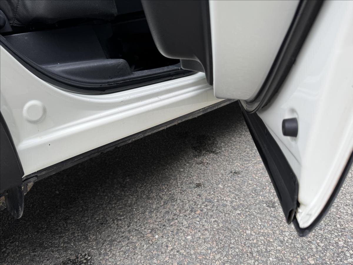 Nissan Qashqai SUV 1,5 l 76 kw