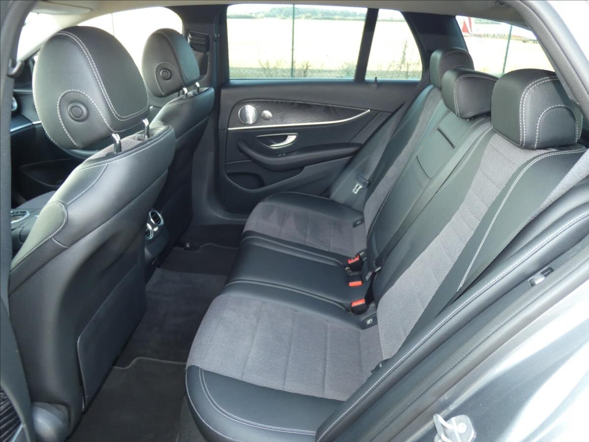 Mercedes-Benz Třídy E Kombi 2,0 l 143 kw