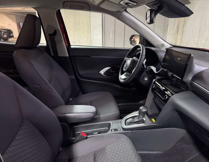 Toyota Yaris Cross SUV 1,5 l 68 kw