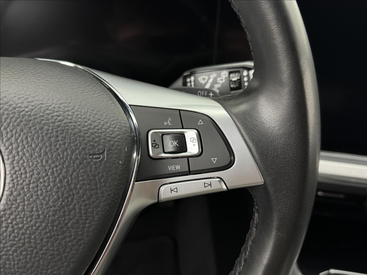 Volkswagen Touareg SUV / Terénní 3,0 l 210 kw