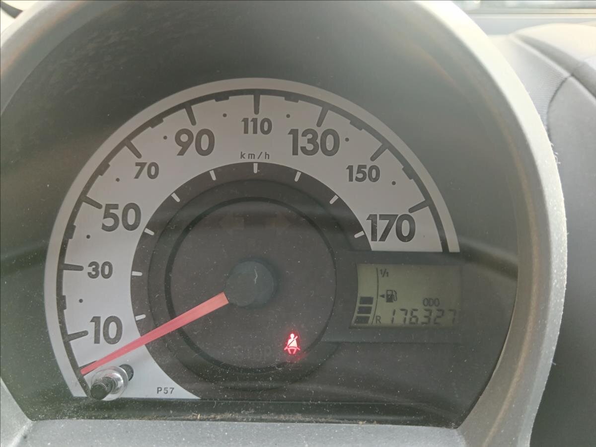 Toyota Aygo Hatchback 998,0 50 kw