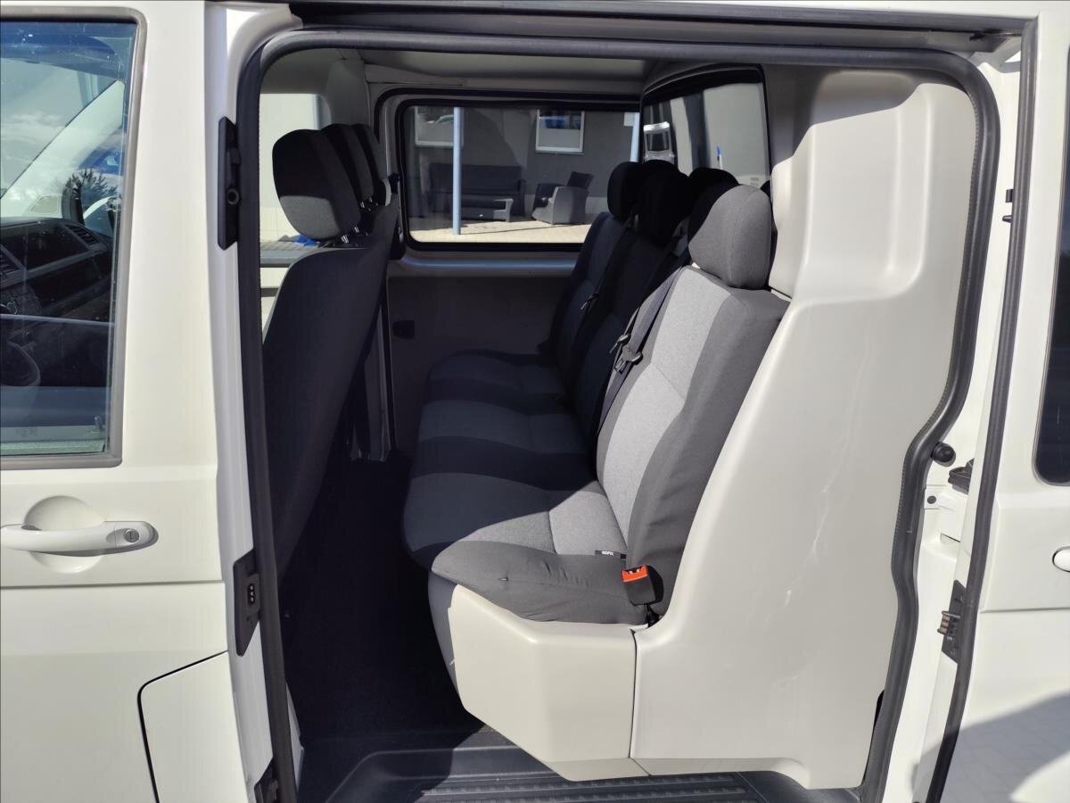 Volkswagen Transporter Kombi 2,0 l 84 kw