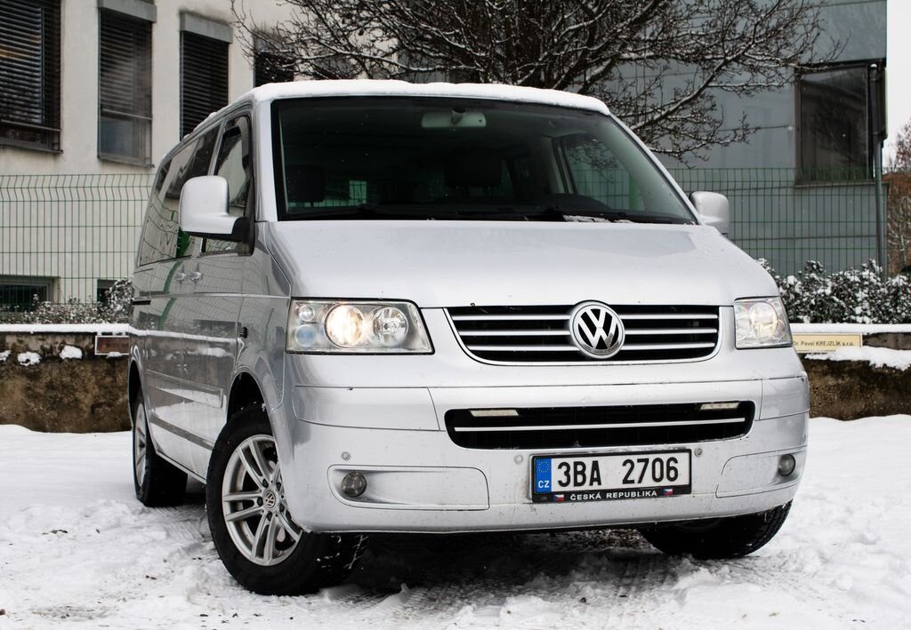 Volkswagen Ostatní VAN-Minibus 2,5 l 128 kw