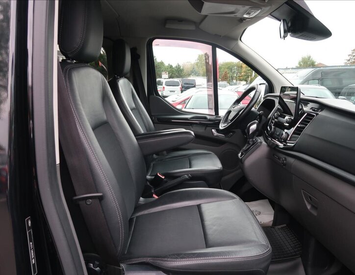 Ford Transit Custom VAN-Minibus 2,0 l 125 kw