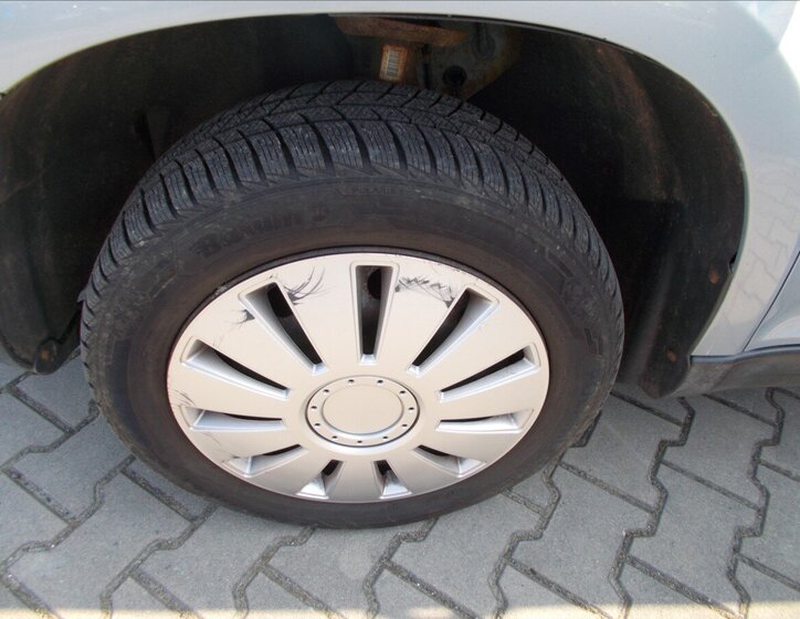 Škoda Yeti SUV / Terénní 1,2 l 77 kw