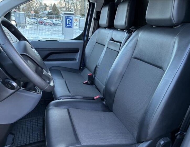 Opel Vivaro Skříň 2,0 l 90 kw