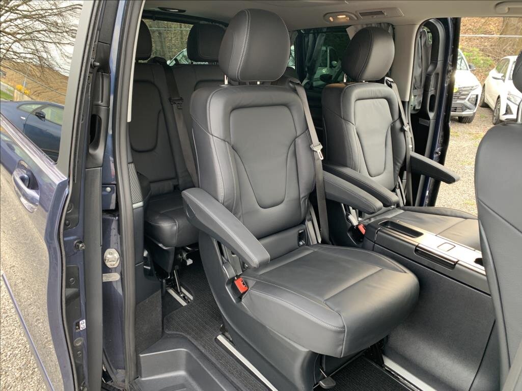 Mercedes-Benz Ostatní Ostatní 2,0 l 174 kw