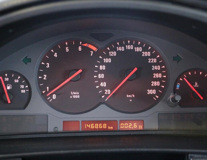 BMW Řada 8 Kupé 5,6 l 280 kw