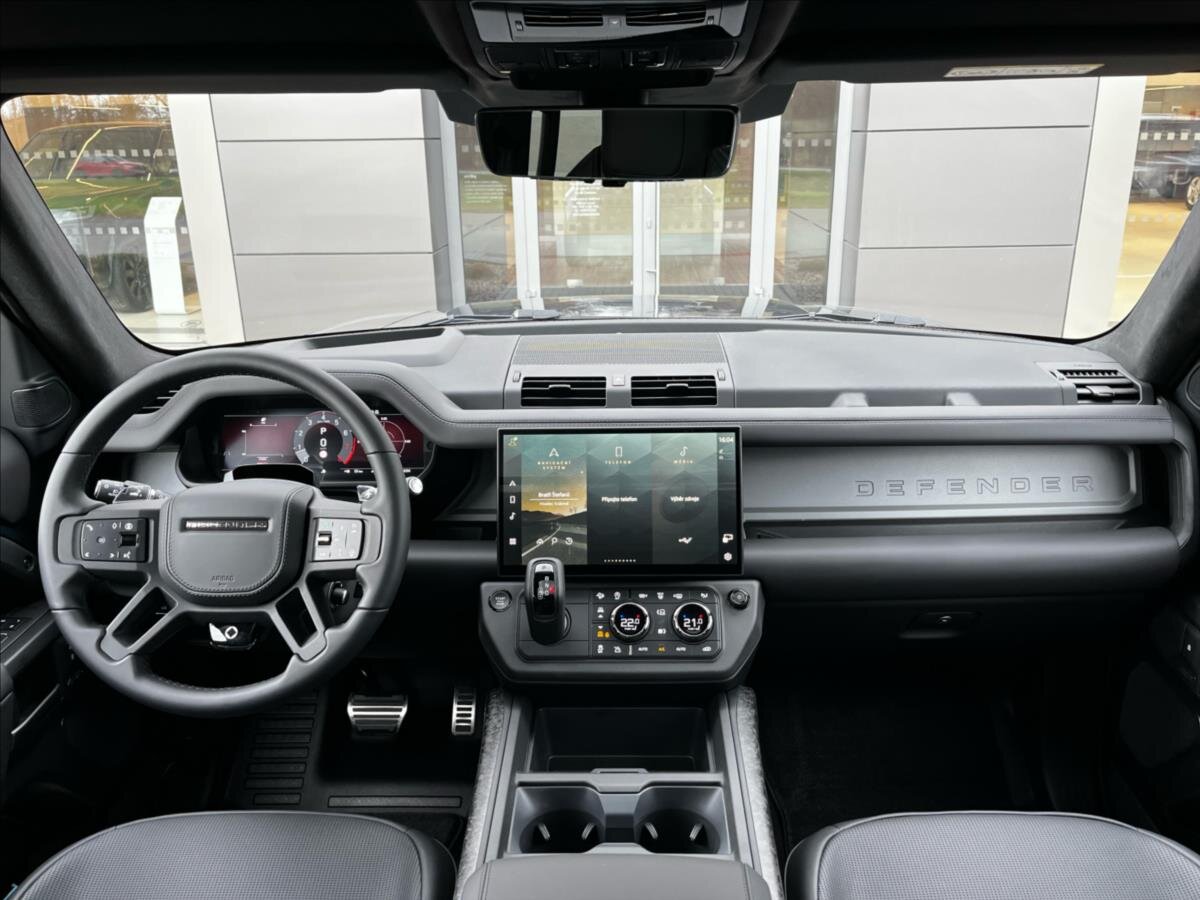 Land Rover Defender SUV / Terénní 4,4 l 467 kw