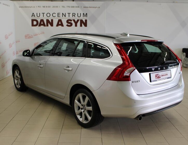 Volvo V60 Kombi 2,0 l 110 kw