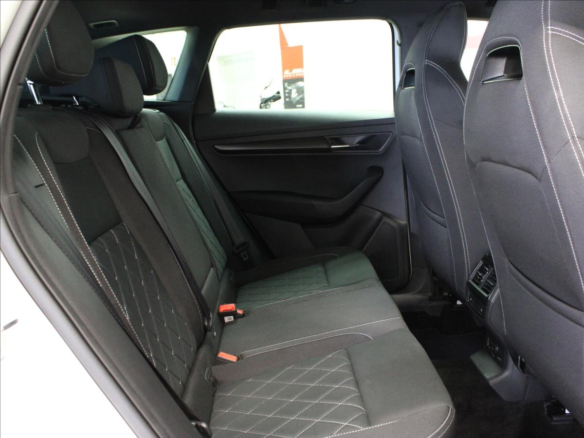 Škoda Karoq SUV / Terénní 1,5 l 110 kw