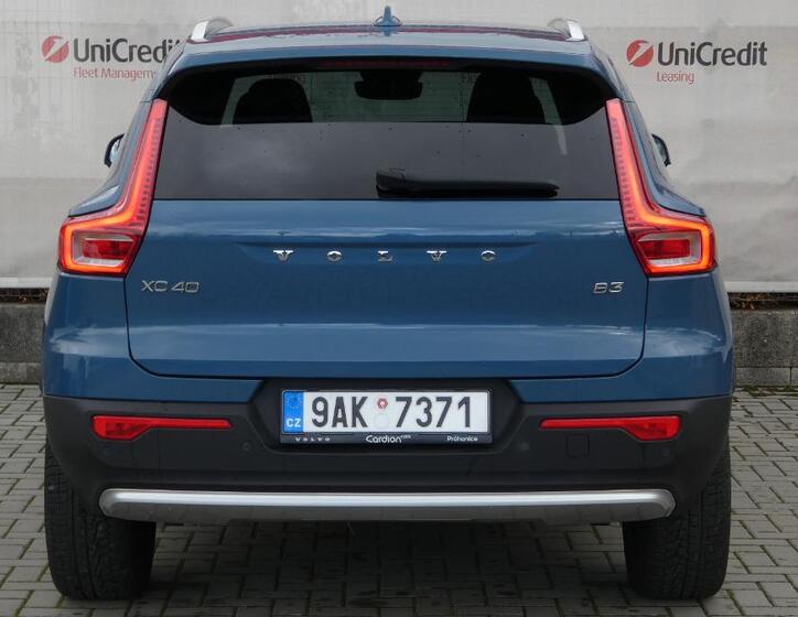 Volvo XC40 4