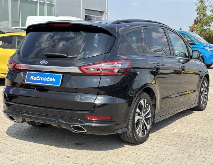 Ford S-MAX 5