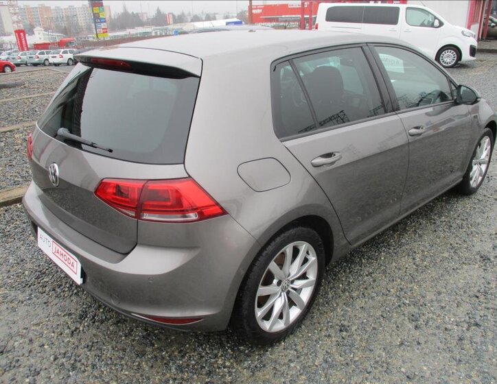 Volkswagen Golf Hatchback 1,4 l 103 kw
